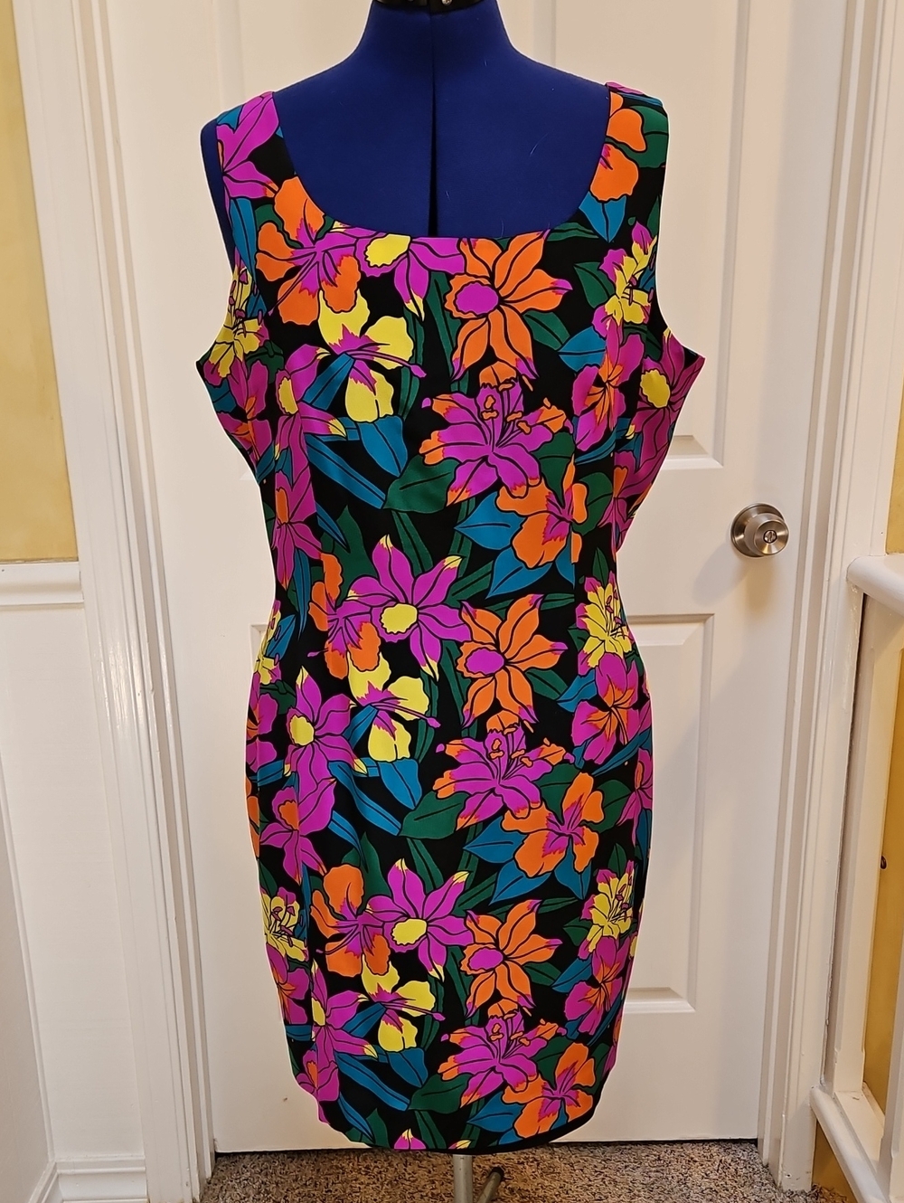 Spenser Jeremy Vintage sleeveless floral sheath dress Vibrant Floral - 16